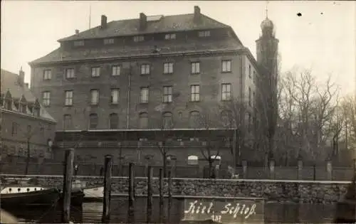 Ak Kiel, Schloss