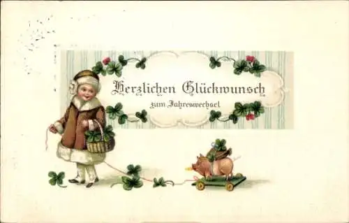 Ak Glückwunsch Neujahr, Glücksschwein auf Rädern, Kleeblätter