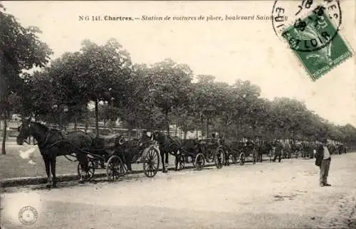 Ak Chartres Eure et Loir, Station de voitures de place, boulevard Sainte