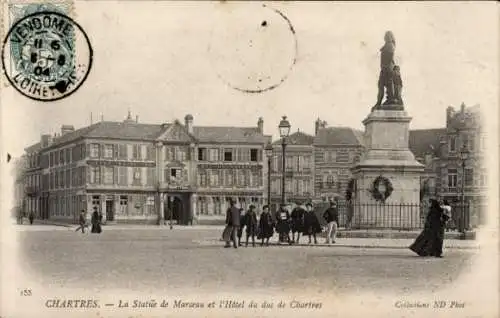 Ak Chartres Eure et Loir, Statue de Marceau, l'Hotel du duc