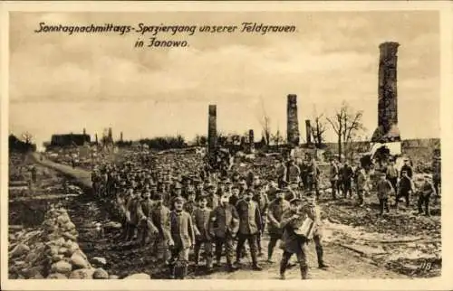 Ak Janowo Iwanken Ostpreußen, Spaziergang deutscher Soldaten, 1. WK