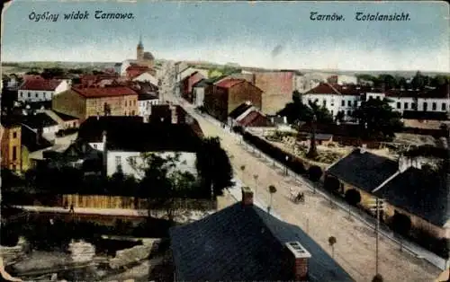 Ak Tarnów Polen, Totalansicht der Ortschaft,Straße