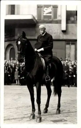 Foto Ak Tomáš Garrigue Masaryk, Porträt zu Pferde, Fest