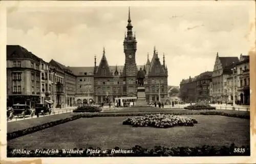 Ak Elbląg Elbing Ostpreußen, Friedrich Wilhelm Platz und Rathaus