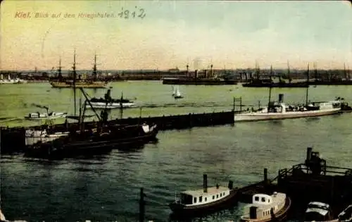 Ak Hansestadt Kiel, Blick auf den Kriegshafen, Boote, Dampfer