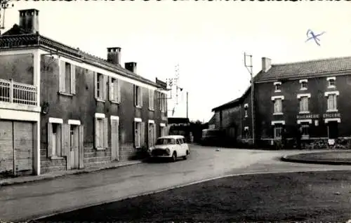 Ak Hérisson Pougne Hérisson Deux Sevres, Le Centre