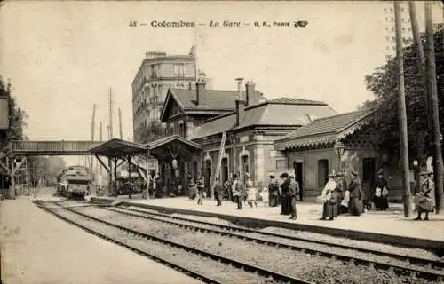 Ak Colombes Hauts de Seine, Bahnhof, Gleisseite