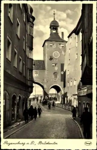 Ak Regensburg an der Donau Oberpfalz, Brückenstraße