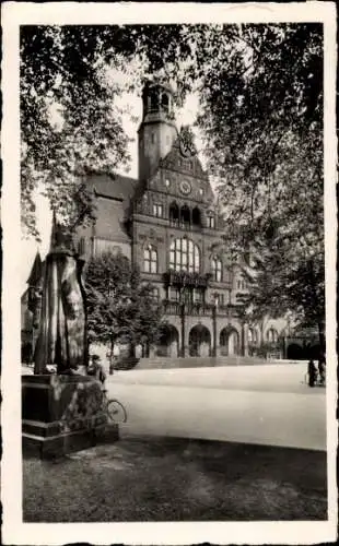 Ak Bielefeld in Nordrhein Westfalen, Bismarckdenkmal, Rathaus