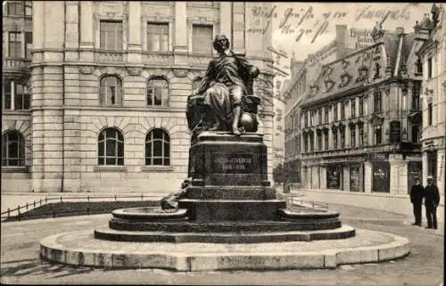 Ak Magdeburg an der Elbe, Otto von Guericke Denkmal, Straßenpartie