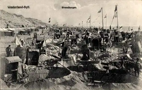 Ak Westerland auf Sylt, Strand, Strandburgen, Strandkörbe