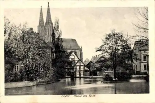 Ak Soest in Westfalen, Teich, Kirche