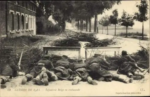 Ak Infanterie Belge en embuscade, belgische Soldaten, I. WK