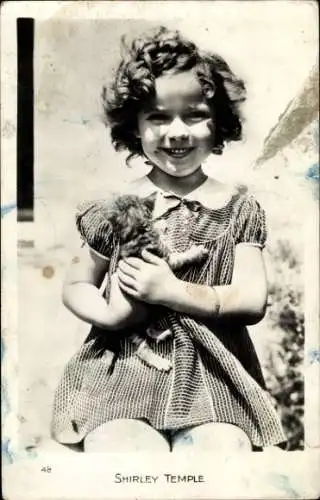 Ak Schauspielerin Shirley Temple, Portrait mit Katze