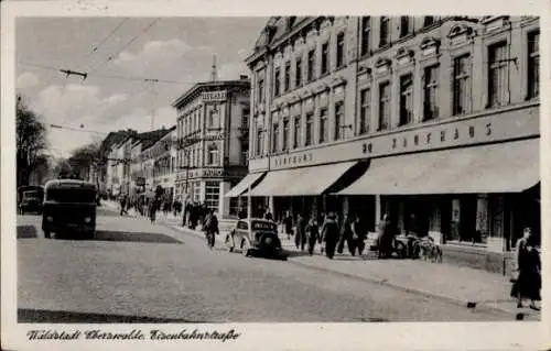 Ak Eberswalde im Kreis Barnim, Eisenbahnstraße, HO-Kaufhaus