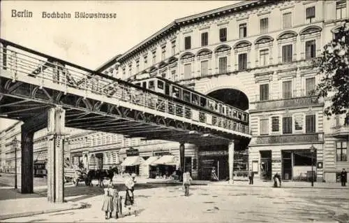 Ak Berlin Schöneberg, das durchbrochene Haus, Bülowstraße, Hochbahn, Kutsche