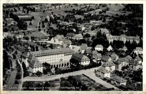 Ak Lahr im Schwarzwald Baden, Realschule, Krankenhaus, Fliegeraufnahme