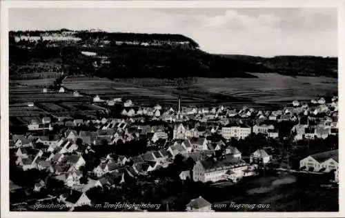 Ak Spaichingen in Württemberg, Dreifaltigkeitsberg, Luftbild