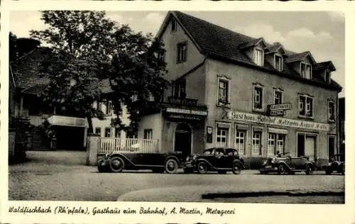 Ak Waldfischbach Burgalben in der Pfalz, Gasthaus zum Bahnhof, Metzgerei A. Martin