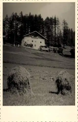 Foto Ak Stubai Tirol, Wohnhaus, Heugarben