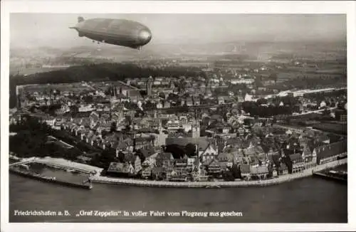 Ak Friedrichshafen am Bodensee, Luftschiff Graf Zeppelin, Fliegeraufnahme