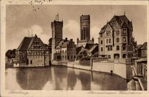 Ak Lüneburg in Niedersachsen, Alter und neuer Wasserturm