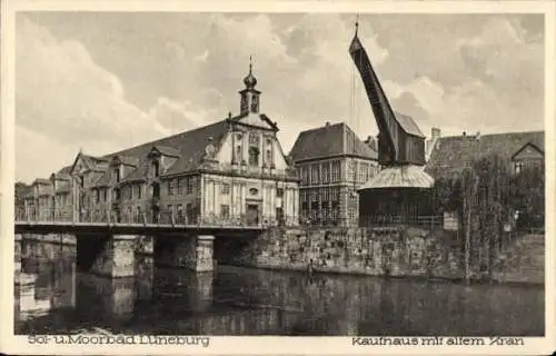 Ak Lüneburg in Niedersachsen, Kaufhaus mit altem Kran