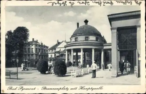 Ak Bad Pyrmont in Niedersachsen, Brunnenplatz, Hauptquelle