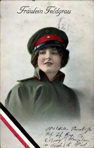 Ak Fräulein Feldgrau, Junge Frau in Uniform