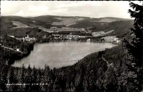 Ak Titisee Neustadt im Breisgau Hochschwarzwald, Gesamtansicht