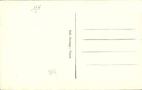 CPA Airvault Deux Sevres, Monument, Place