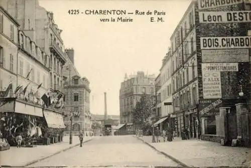 Ak Charenton le Pont Val de Marne, Rue de Paris vers la Mairie