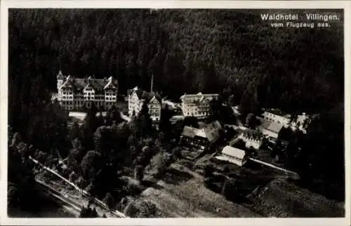 Ak Villingen Schwenningen im Schwarzwald, Waldhotel Villingen, Fliegeraufnahme