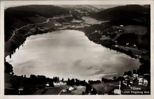 Ak Titisee Neustadt im Breisgau Hochschwarzwald, Fliegeraufnahme