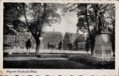 Ak Legnica Liegnitz Schlesien, Friedrichs-Platz, Denkmal