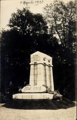 Ak Avon Seine et Marne, Kriederdenkmal