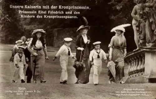 Ak Kaiserin Auguste Viktoria, Kronprinzessin Cecilie, Prinzessin Eitel Friedrich, Kinder