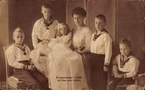 Ak Kronprinzessin Cecilie mit ihren sechs Kindern, Prinzen, Prinzessin Alexandrine, Cecilie