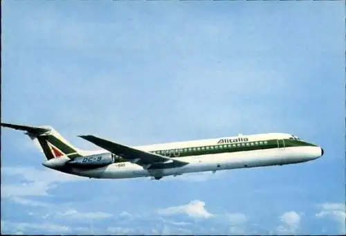 Ak Italienisches Passagierflugzeug der Alitalia, DC-9-30, I-DIKD