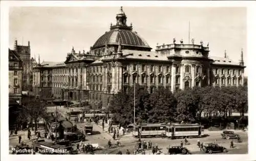 Ak München, Justizpalast, Straßenbahnen