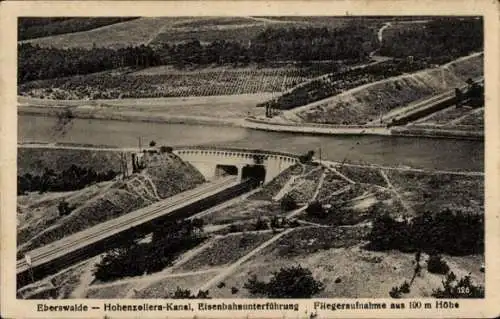 Ak Eberswalde Barnim, Hohenzollernkanal, Eisenbahnunterführung, Luftbild