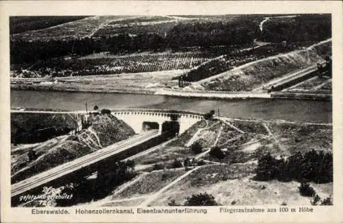 Ak Eberswalde Barnim, Hohenzollernkanal, Eisenbahnunterführung, Luftbild