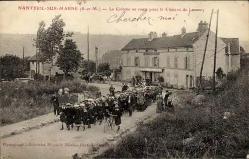 CPA Nanteuil sur Marne Seine et Marne, La Colonie un route pour le Château de Luzancy