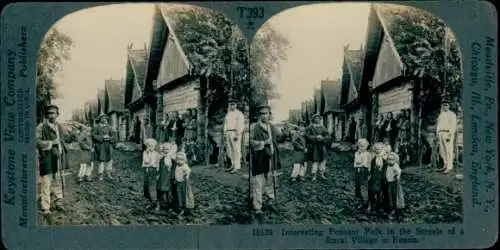 Stereo Foto Russland, Bauerntrachten, Dorfstraße