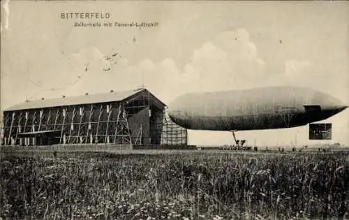 Ak Bitterfeld in Sachsen Anhalt, Ballonhalle, Parseval-Luftschiff