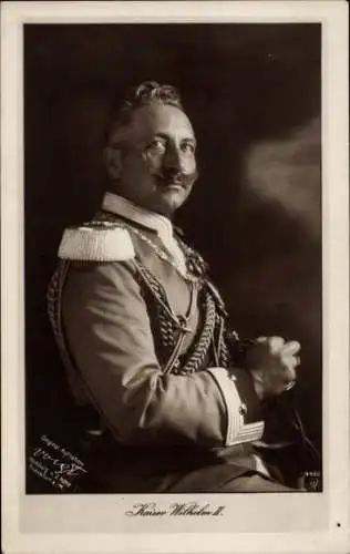 Ak Kaiser Wilhelm II., Portrait in Uniform