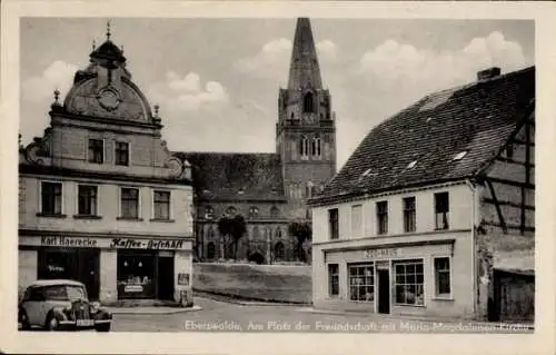 Ak Eberswalde Brandenburg, Platz der Freundschaft, Maria Magdalenenkirche, Kaffeegeschäft, Zoohaus