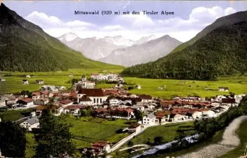 Ak Mittenwald in Oberbayern, Panorama mit den Tiroler Alpen