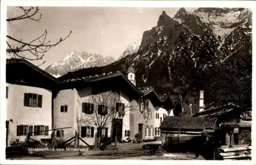 Ak Mittenwald in Oberbayern, Straßenbild