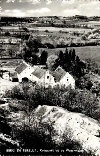 Ak Geulem Houthem Limburg Niederlande, Rotspartij bij de Watermolen